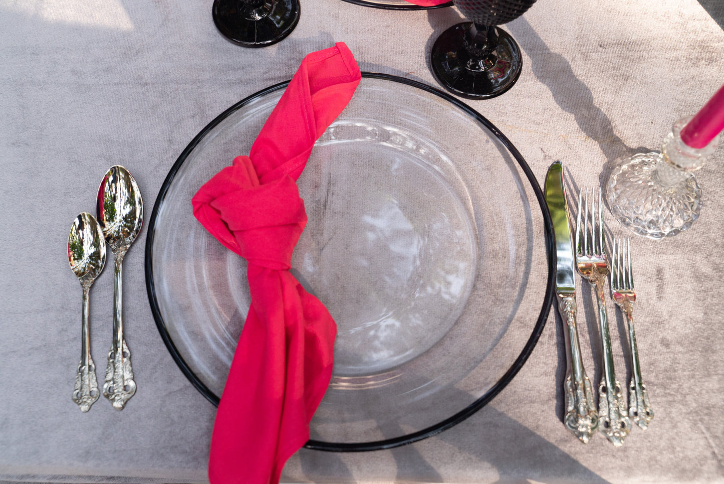 Hot Pink Linen Napkin rent for luxury wedding in Toronto