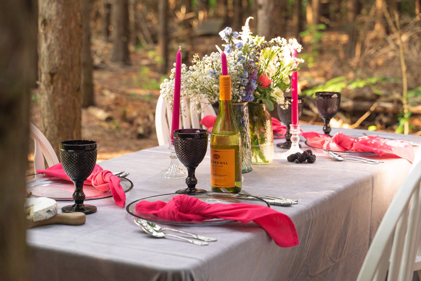 Hot Pink Linen Napkin rent in Toronto for luxury wedding