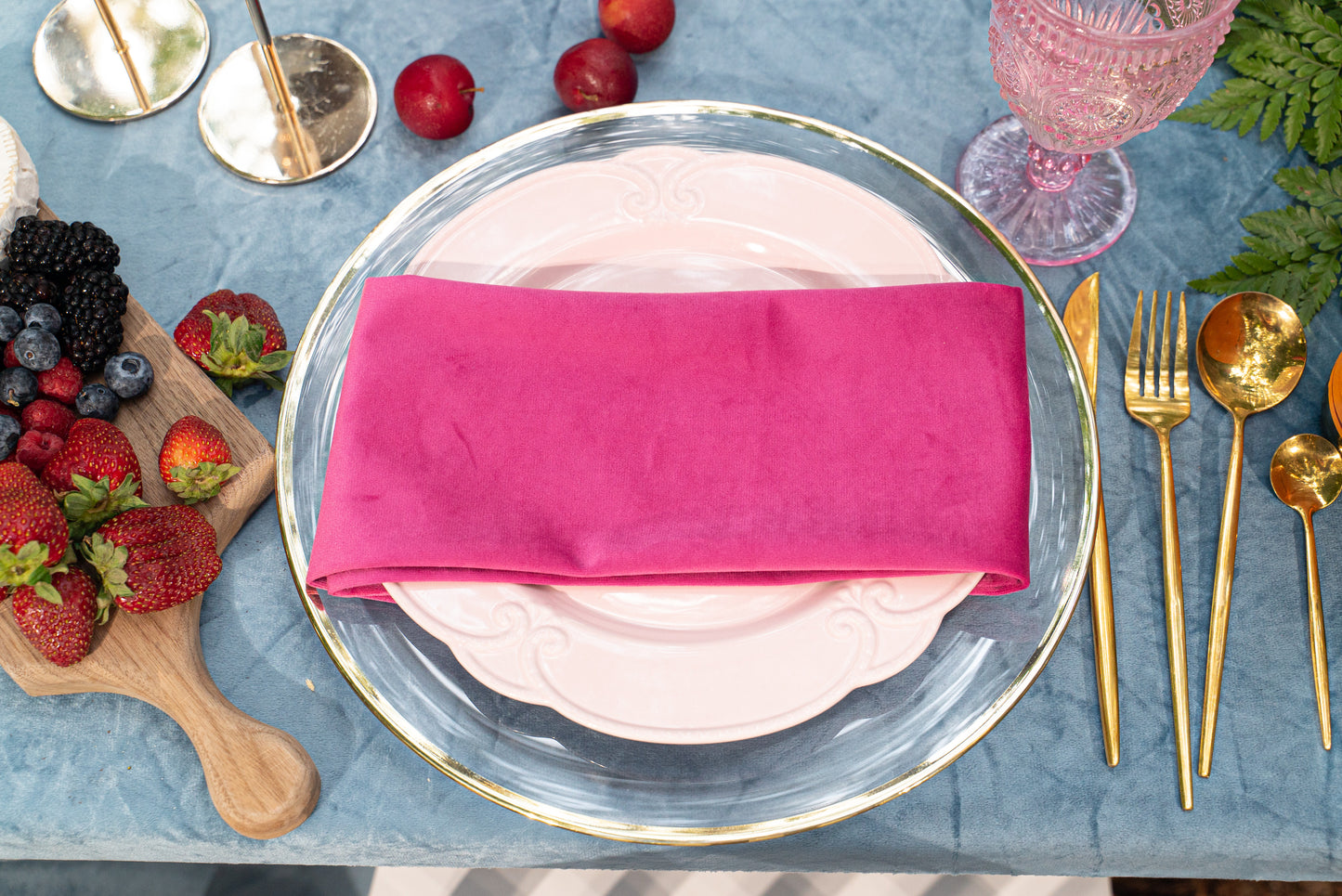 Hot pink rent in Vaughan for wedding