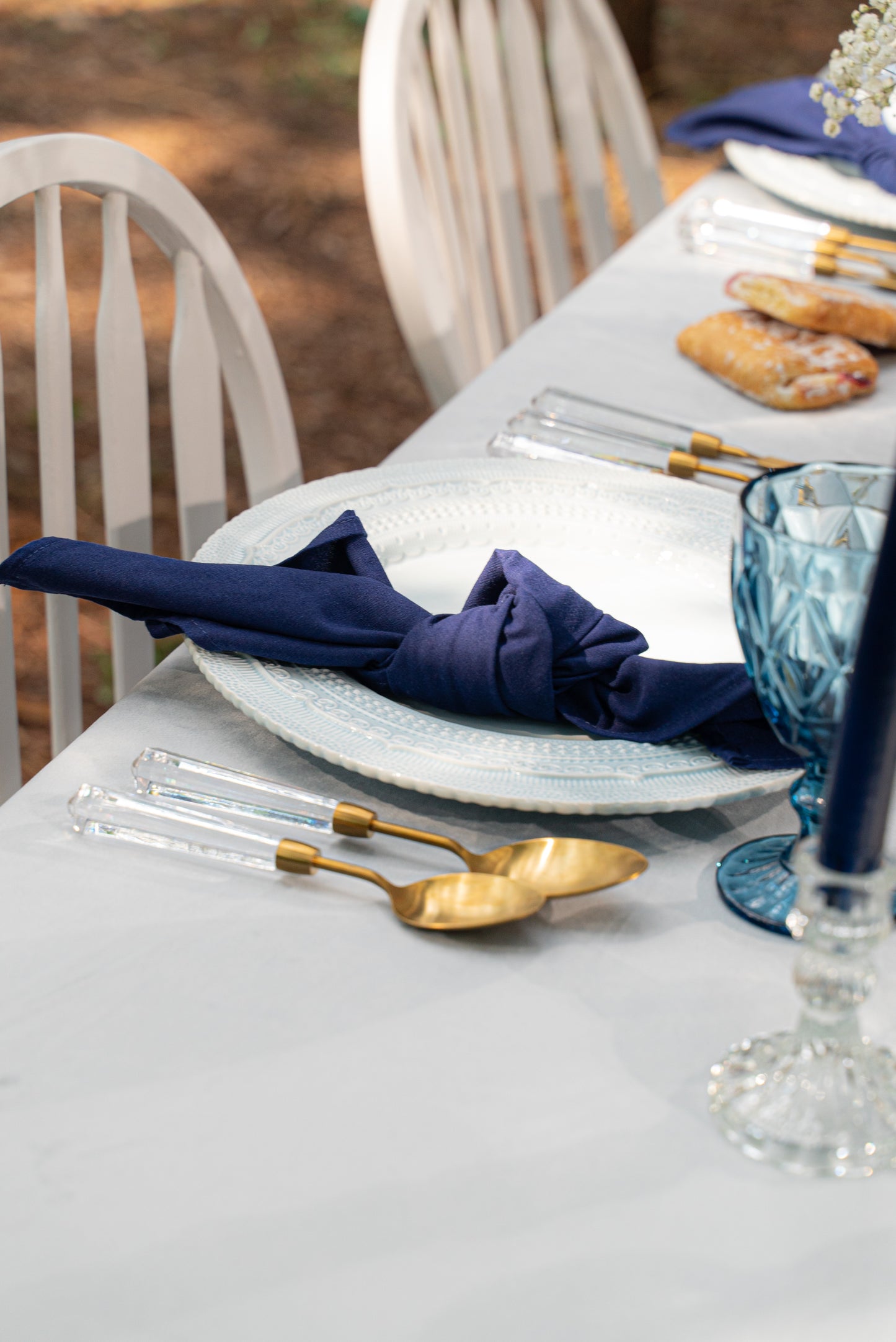 Navy blue napkin linen rent in Vaughan
