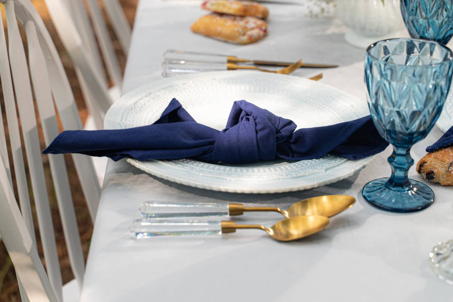 Dusty blue charger plate rent in Toronto downtown