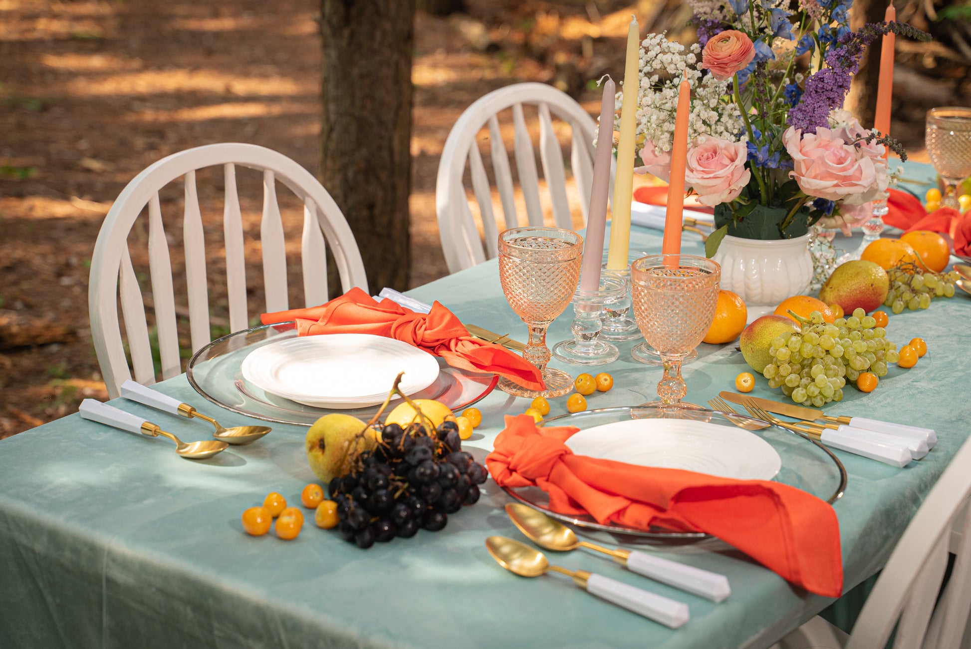 Burnt orange linen napkin rent for fall wedding in Vaughan 