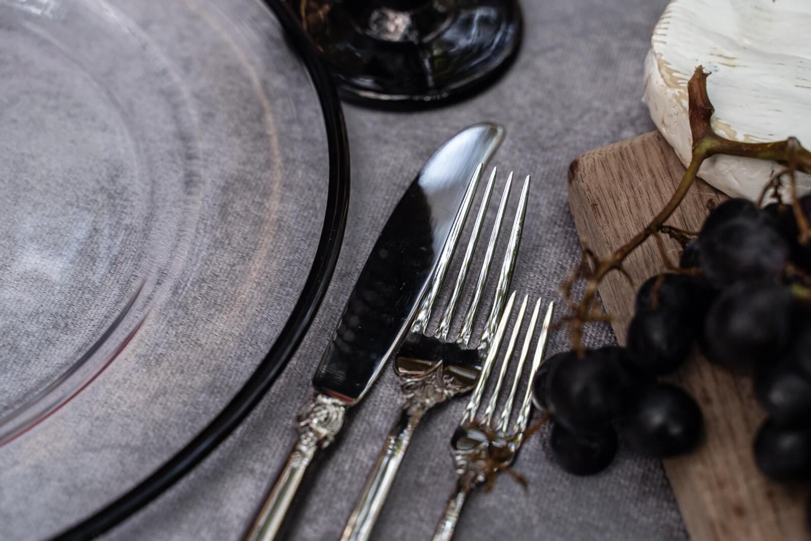 Glass Black Rim Charger Plate Rent in Mississauga black and white wedding theme