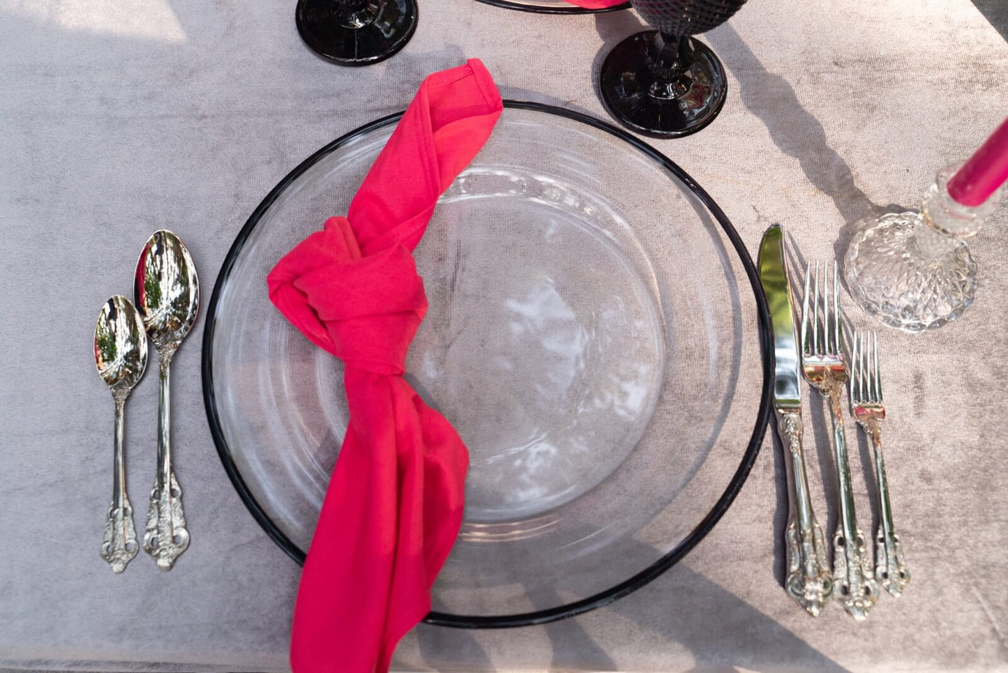 Glass Black Rim Charger Plate rent in Vaughan Black tablestale
