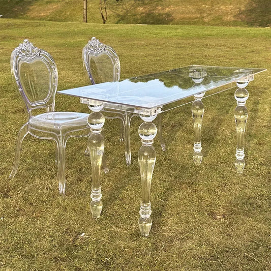Acrylic sweet heart table 8ft