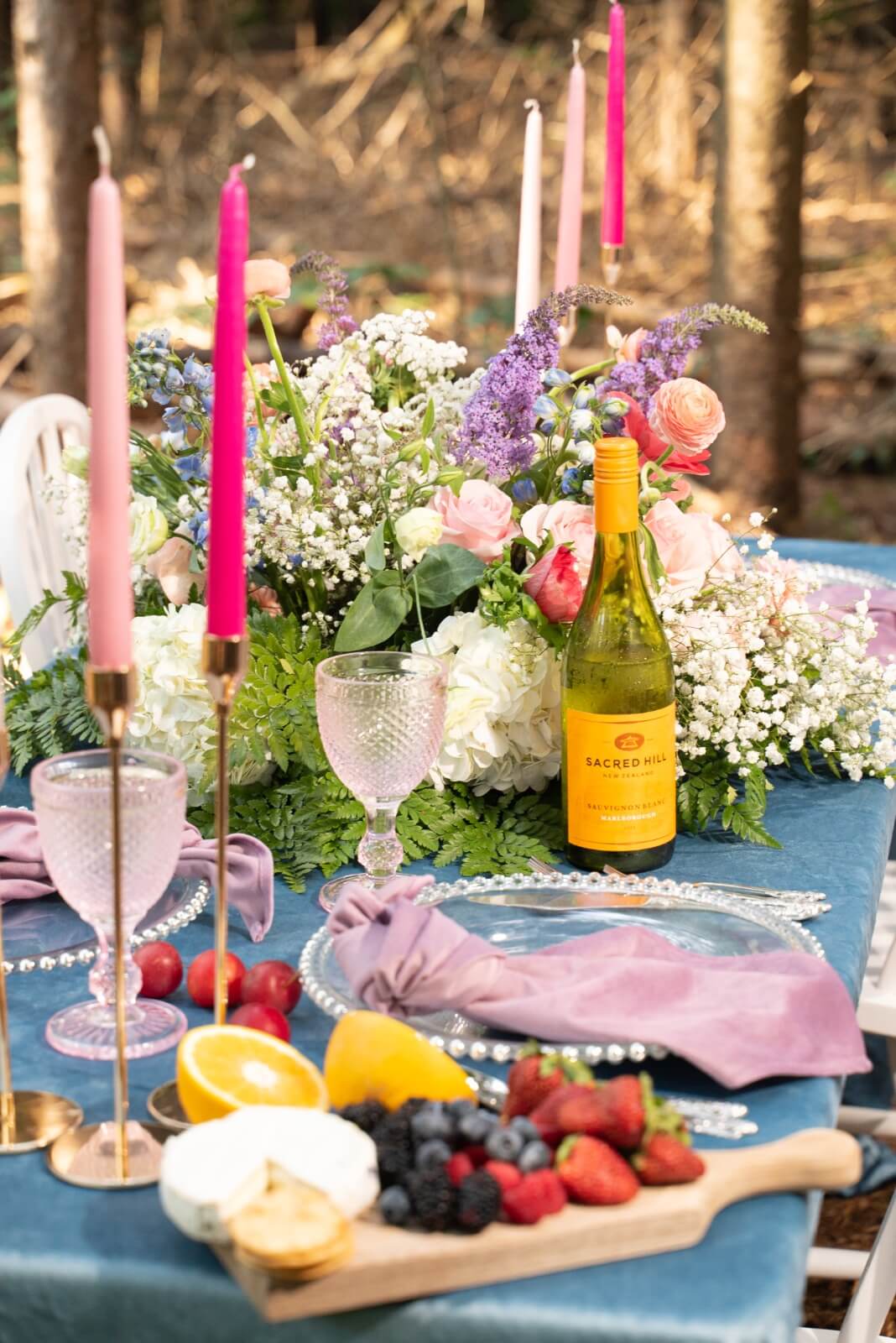 marine blue velvet table cloth for rent in Vaughan Brampton Richmond hill for weddings bridal showers and events