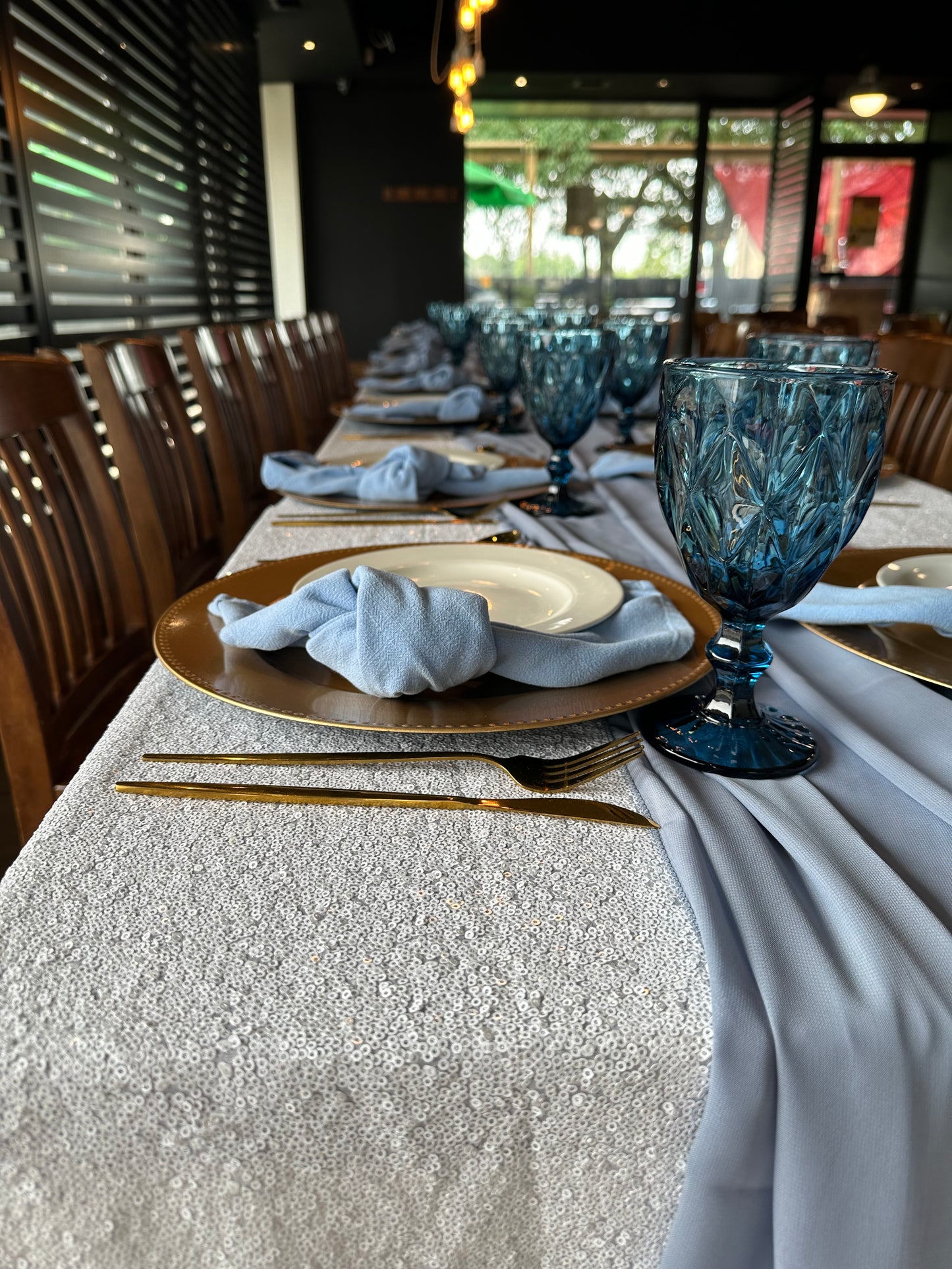 White sequin table cloth rent in Vaughan for special event